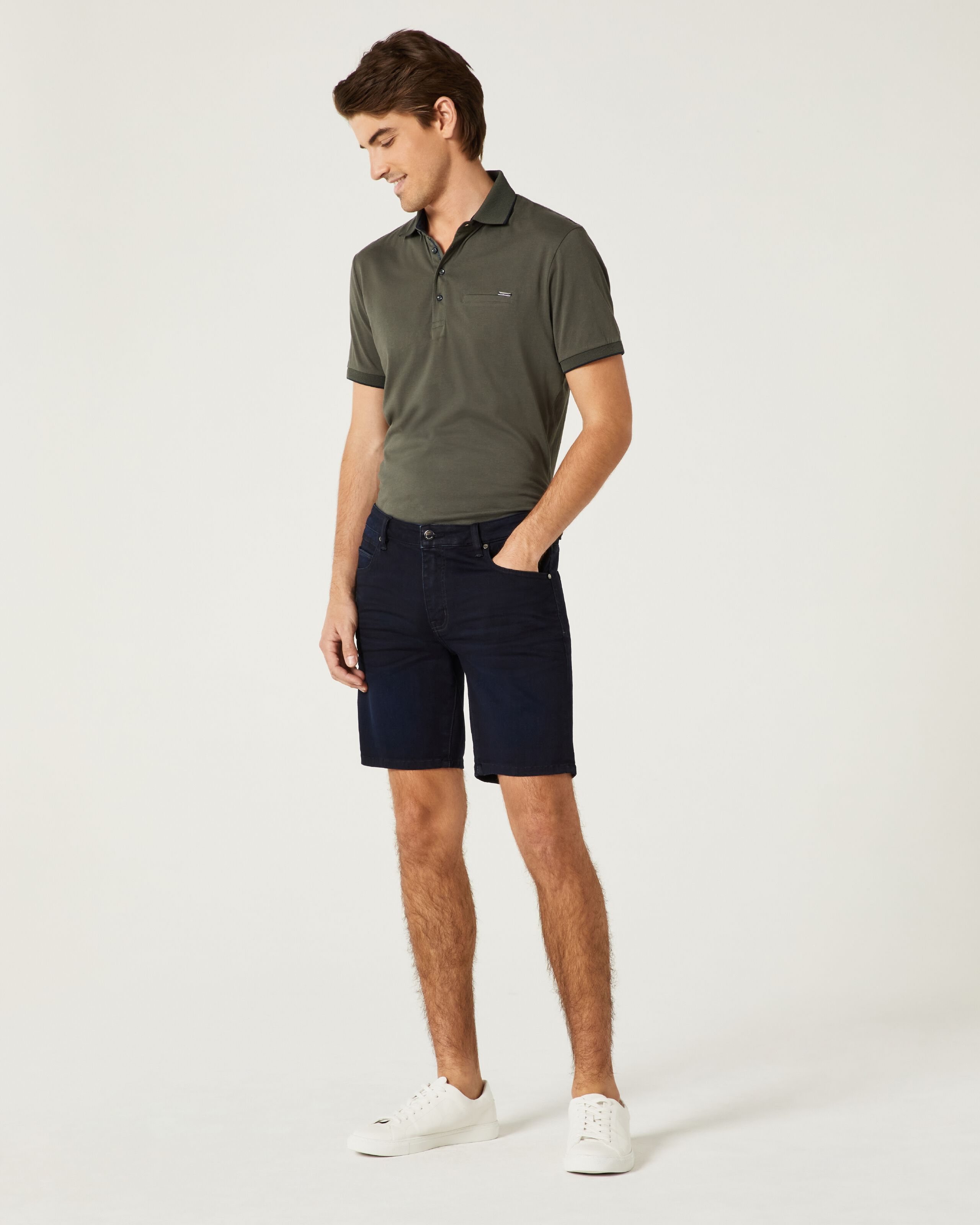 Stretchy denim shorts top